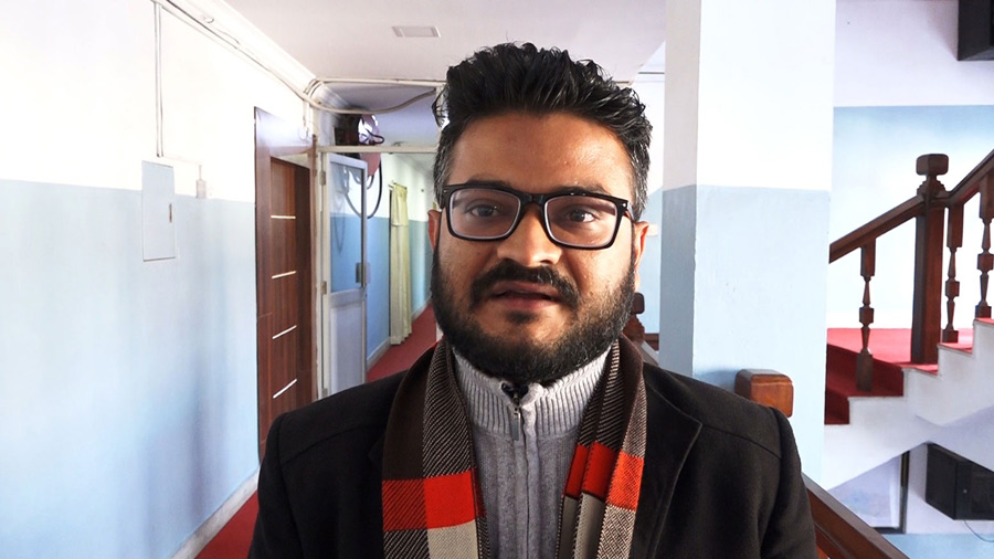 मुकुल ढकाललाई कारबाही गरेको सक्कल फाइल मगाउन सर्वोच्चको आदेश